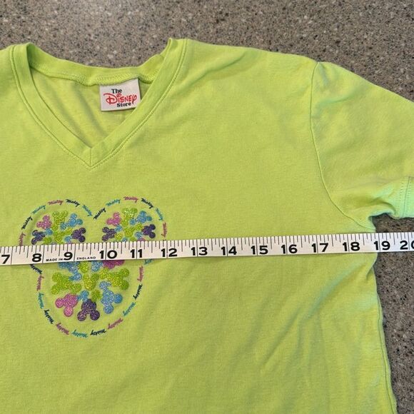 DISNEY STORE Vintage 90s V-Neck Tee - Picture 9 of 10